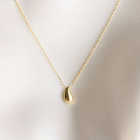 Simple Droplet Gold Necklace